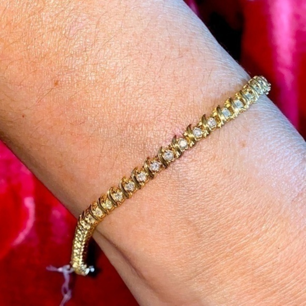 - Magnificent Dimond gold 14K natural diamonds bracelet solid gold diamonds